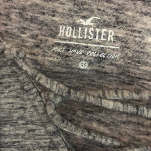 Hollister long sleeve shirt - Picture 2 of 3